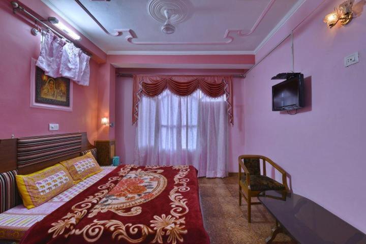 Hotel Ashish Inn Kandāghāt Esterno foto