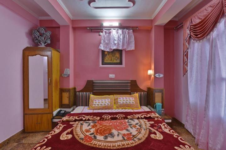 Hotel Ashish Inn Kandāghāt Esterno foto