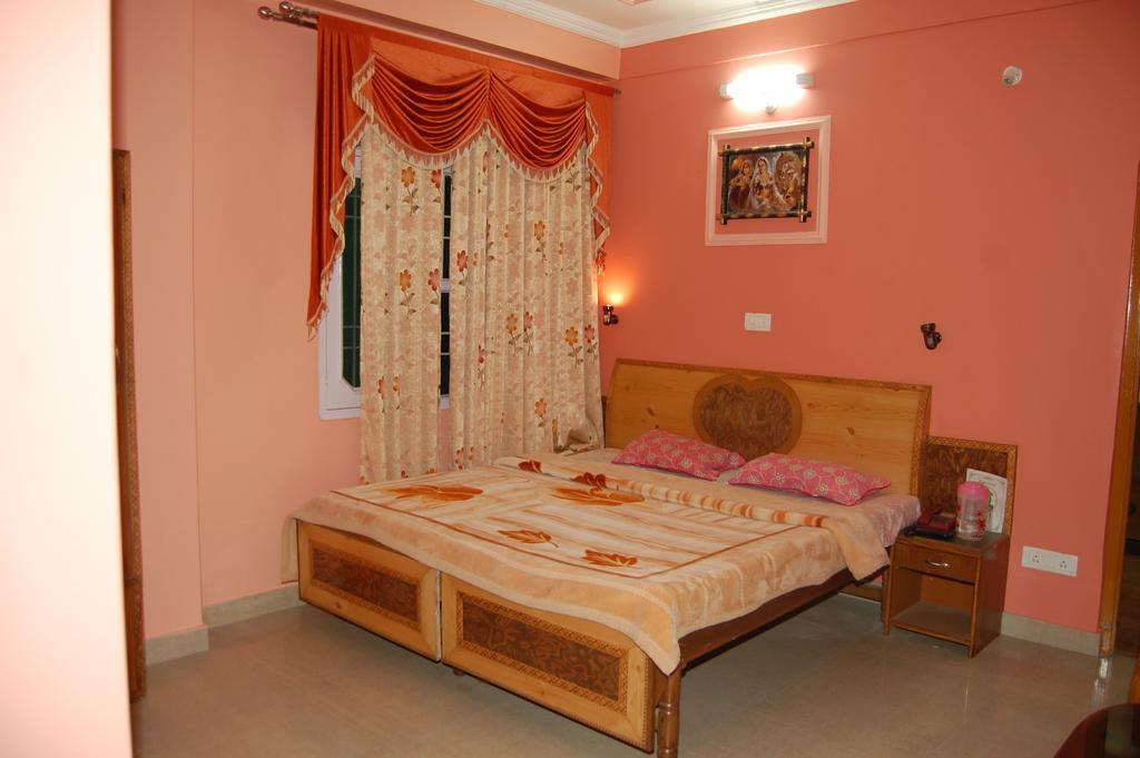 Hotel Ashish Inn Kandāghāt Camera foto
